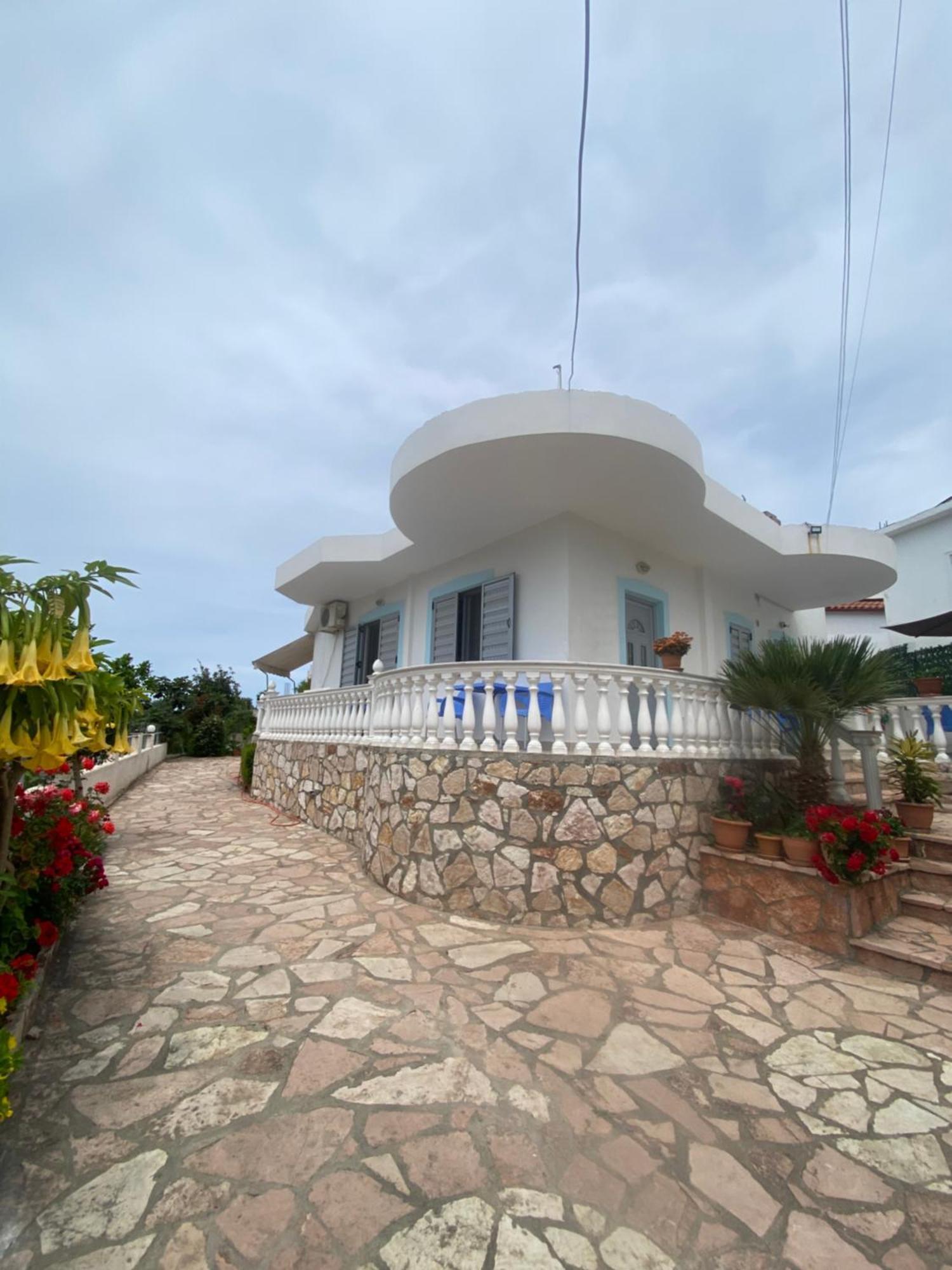 Vila Leo Ksamil Bagian luar foto